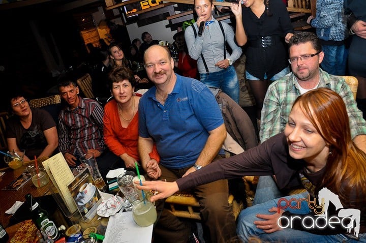 Karaoke Party în Zulu, Zulu Caffe