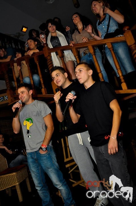 Karaoke Party în Zulu, Zulu Caffe