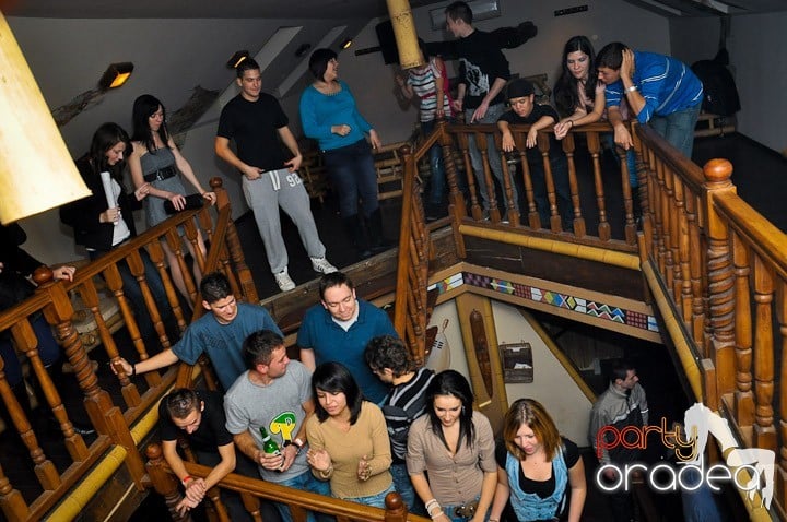 Karaoke Party în Zulu, Zulu Caffe