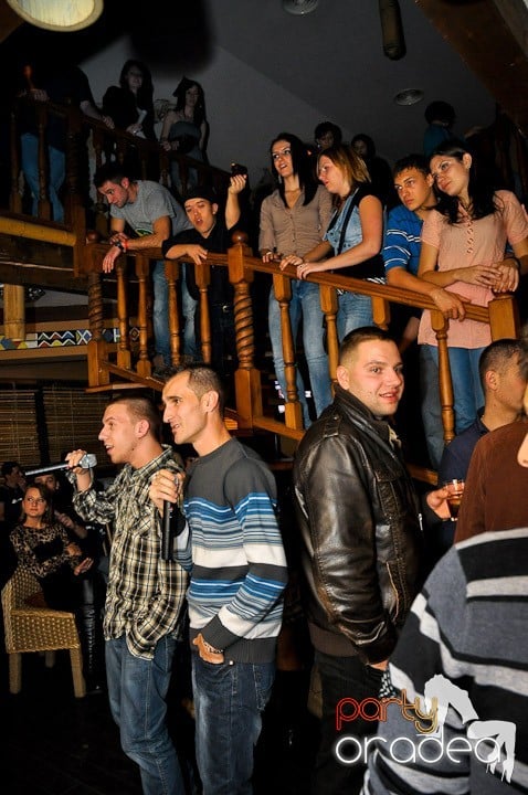 Karaoke Party în Zulu, Zulu Caffe