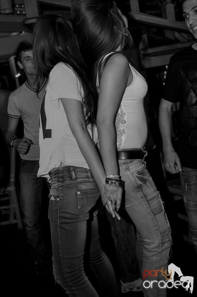 Karaoke Party / Saturday Night Party, Zulu Caffe