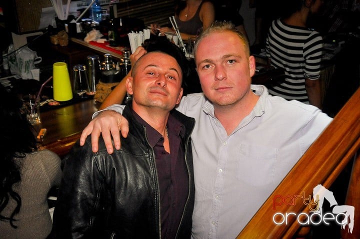 Karaoke revine în Zulu Caffe, Zulu Caffe