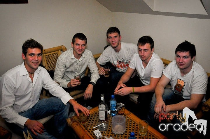 Karaoke revine în Zulu Caffe, Zulu Caffe