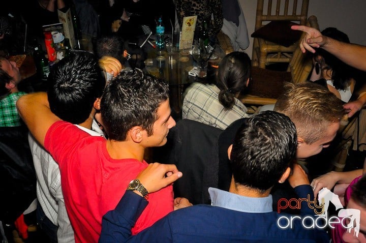 Karaoke revine în Zulu Caffe, Zulu Caffe