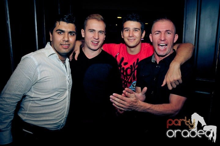 Karaoke revine în Zulu Caffe, Zulu Caffe