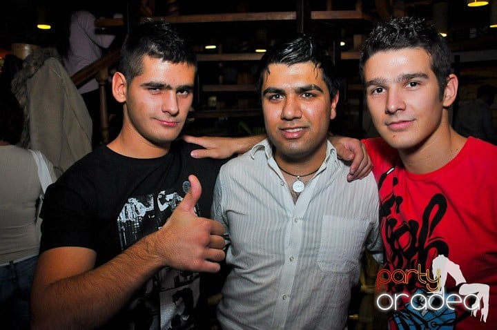 Karaoke revine în Zulu Caffe, Zulu Caffe