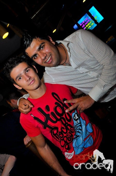 Karaoke revine în Zulu Caffe, Zulu Caffe