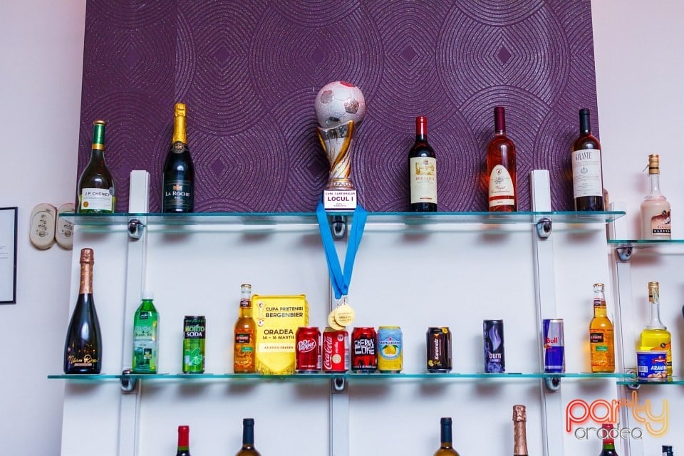 Karaoke şi show de dans, 