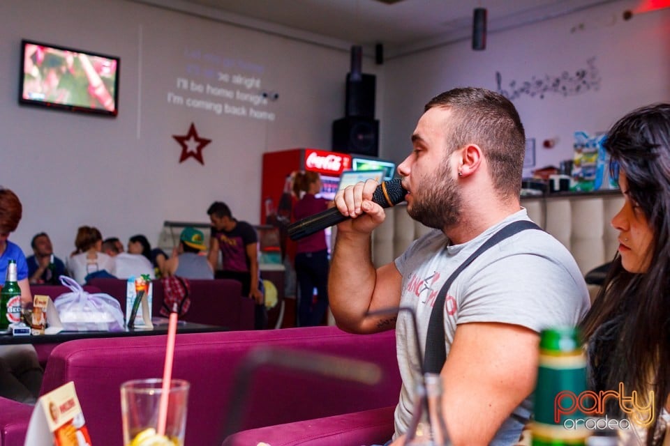 Karaoke şi show de dans, 