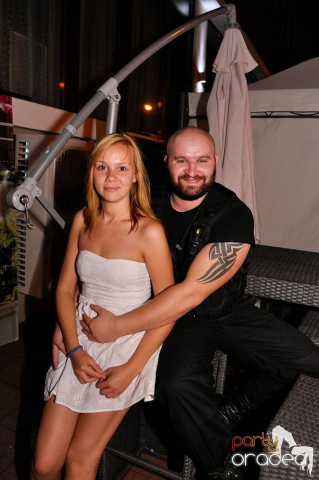 Keep Calm and be The One, 