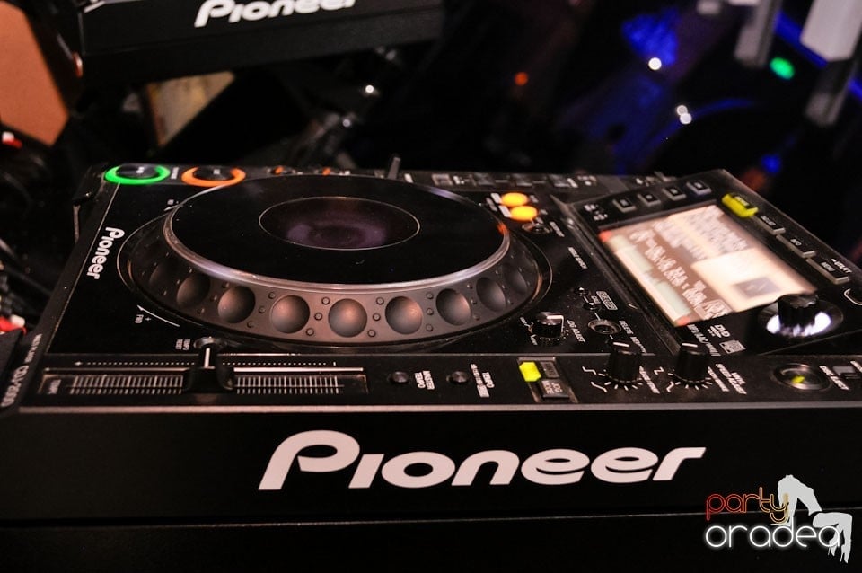 Keep Calm and be The One, 