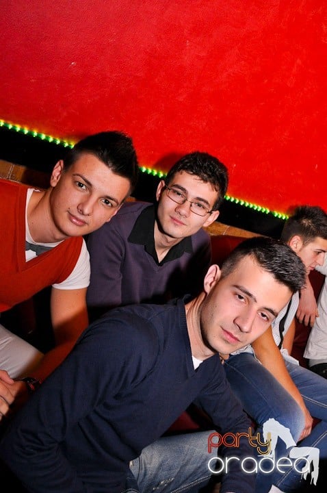 Keep On Dancing in Downtown, 