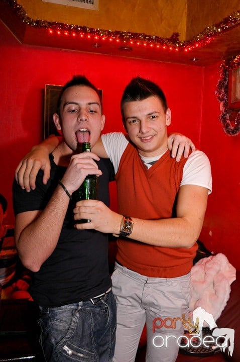 Keep On Dancing in Downtown, 