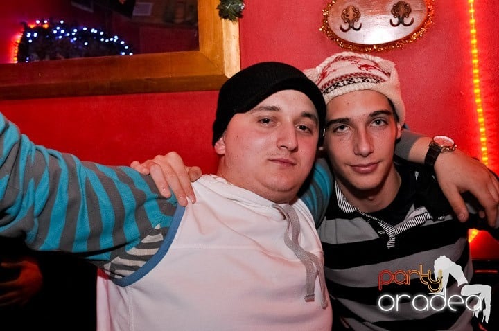 Keep On Dancing in Downtown, 