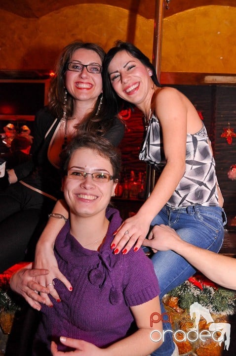 Keep On Dancing in Downtown, 