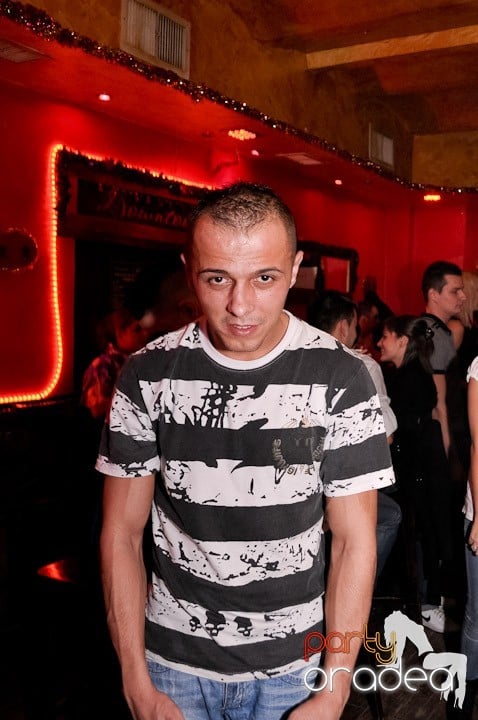 Keep On Dancing in Downtown, 