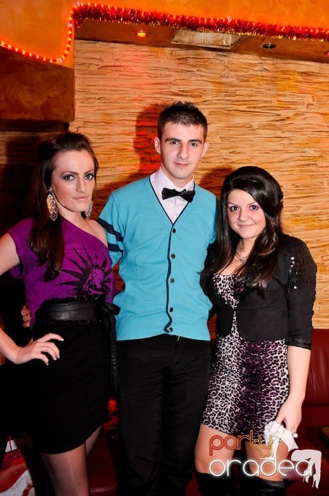 Keep On Dancing in Downtown, 