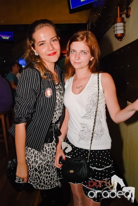 La adâncime în club Yellow, 