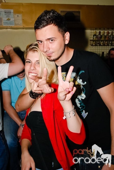 La adâncime în club Yellow, 