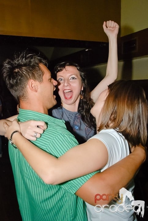 La adâncime în club Yellow, 