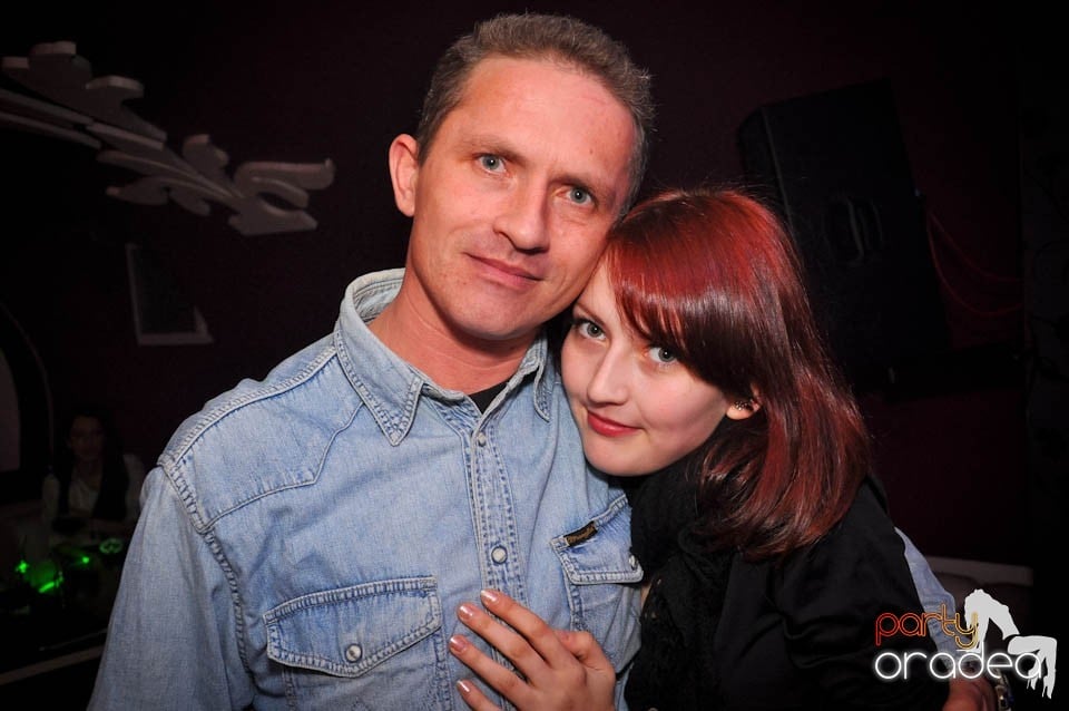 Ladies Jeans Night în Atti's, 