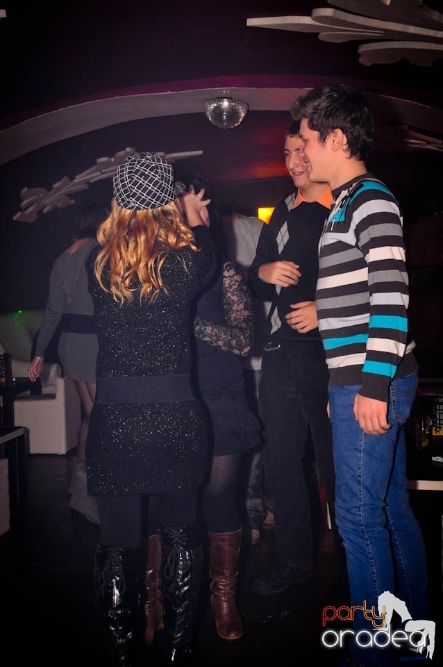 Ladies Jeans Night în Atti's, 