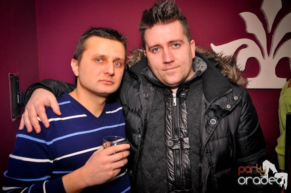 Ladies Jeans Night în Atti's, 