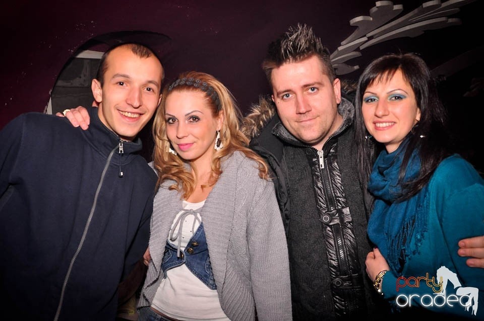 Ladies Jeans Night în Atti's, 