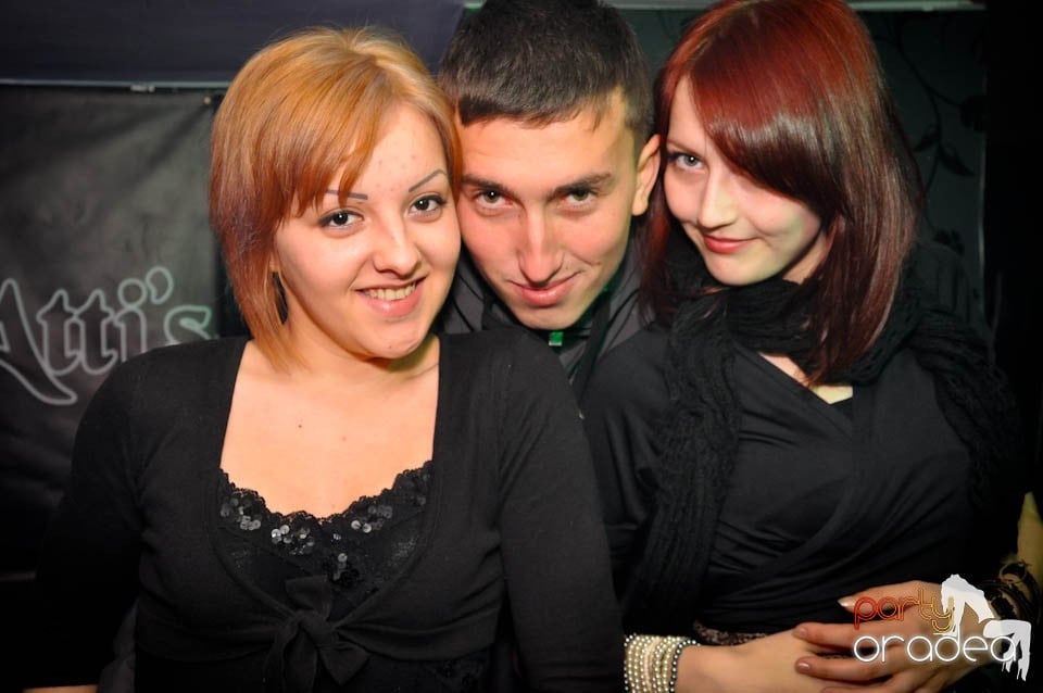 Ladies Jeans Night în Atti's, 