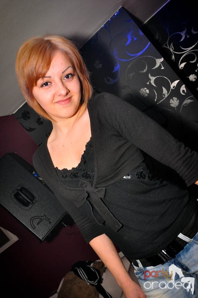 Ladies Jeans Night în Atti's, 