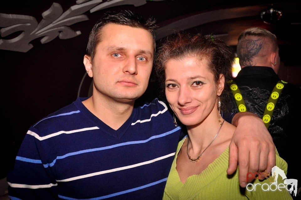 Ladies Jeans Night în Atti's, 