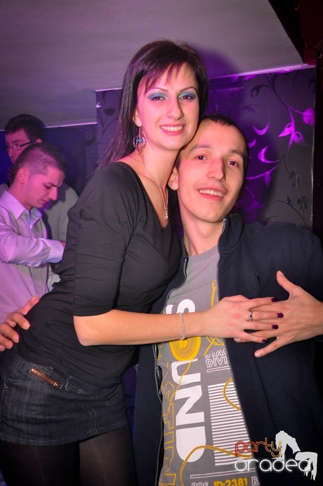 Ladies Jeans Night în Atti's, 