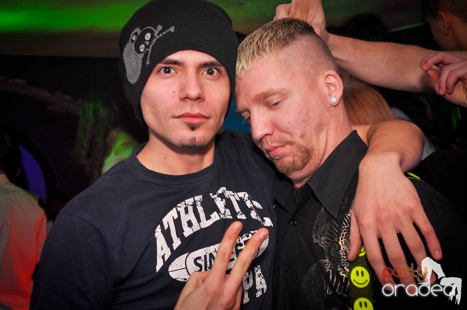 Ladies Jeans Night în Atti's, 