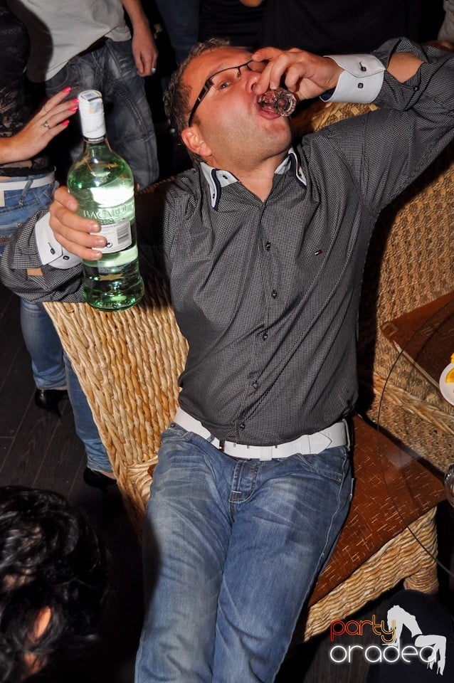 Ladies' Night în Zulu Caffe, Zulu Caffe