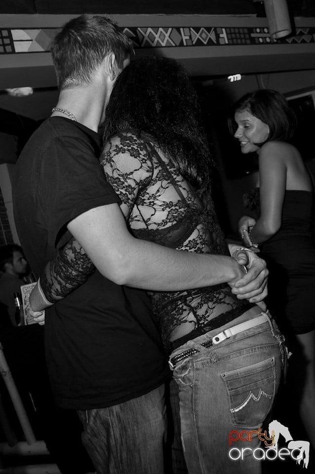 Ladies' Night în Zulu Caffe, Zulu Caffe