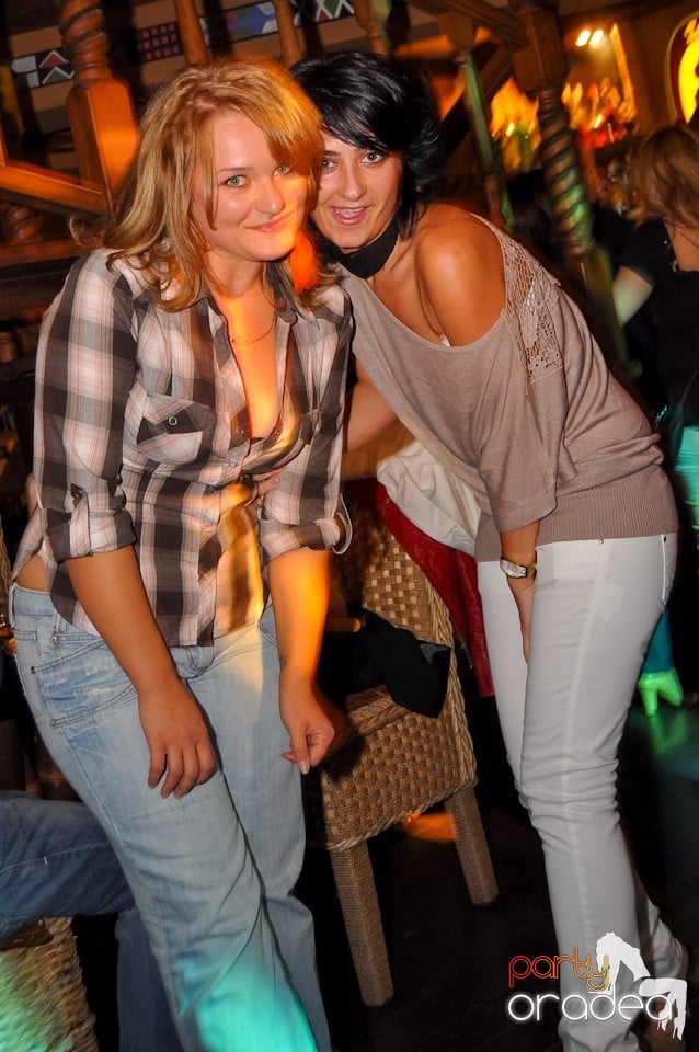 Ladies' Night în Zulu Caffe, Zulu Caffe