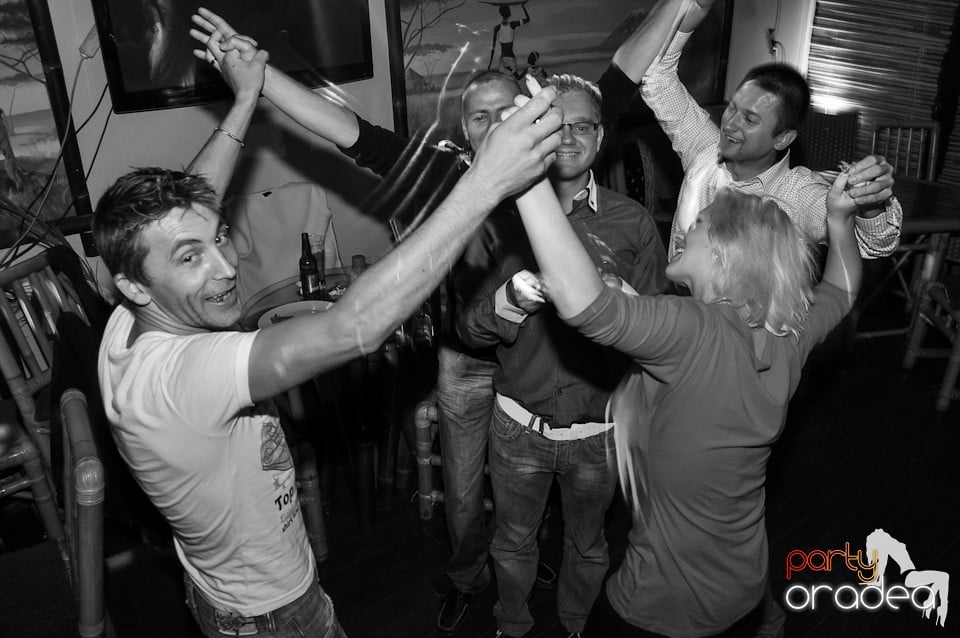 Ladies' Night în Zulu Caffe, Zulu Caffe