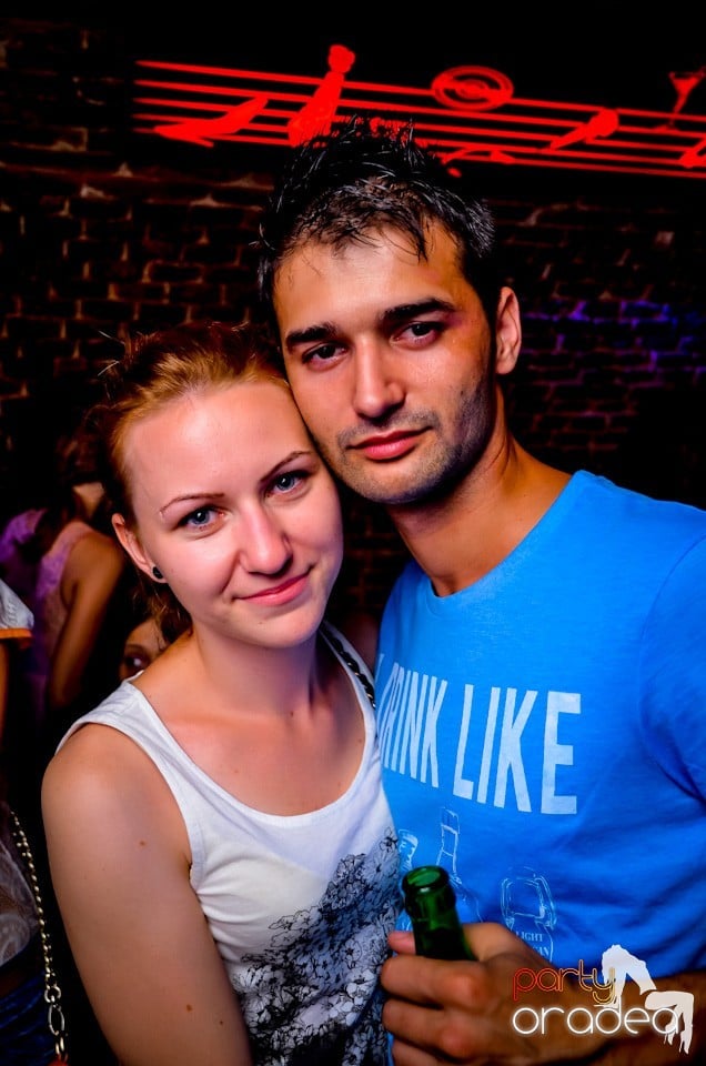 Lakodalmas-mulatos party, 