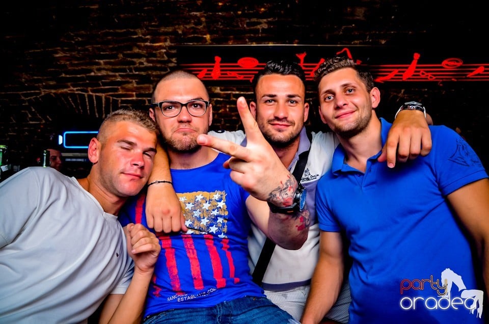 Lakodalmas-mulatos party, 