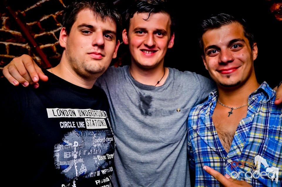 Lakodalmas-mulatos party, 