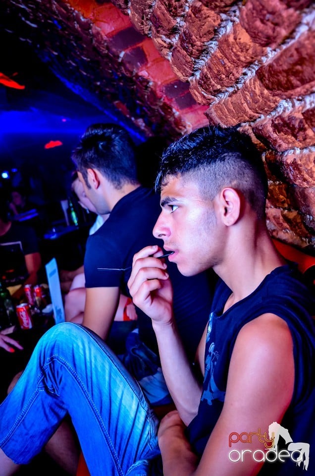 Lakodalmas-mulatos party, 