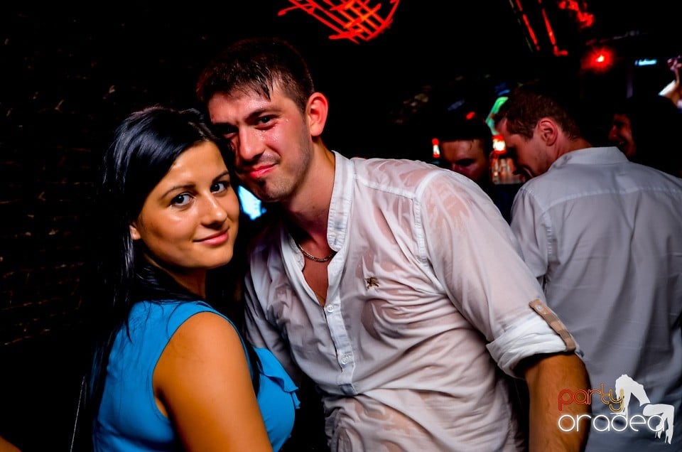 Lakodalmas-mulatos party, 