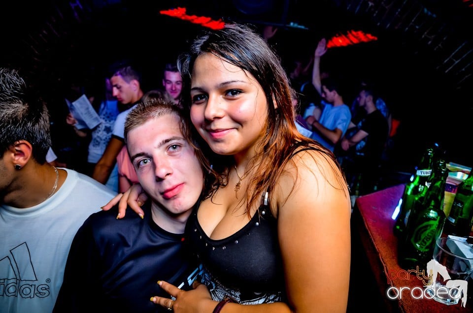 Lakodalmas-mulatos party, 