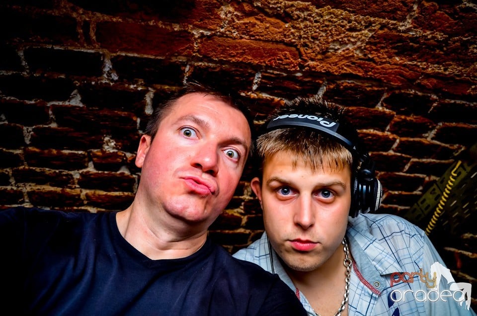 Lakodalmas-mulatos party, 