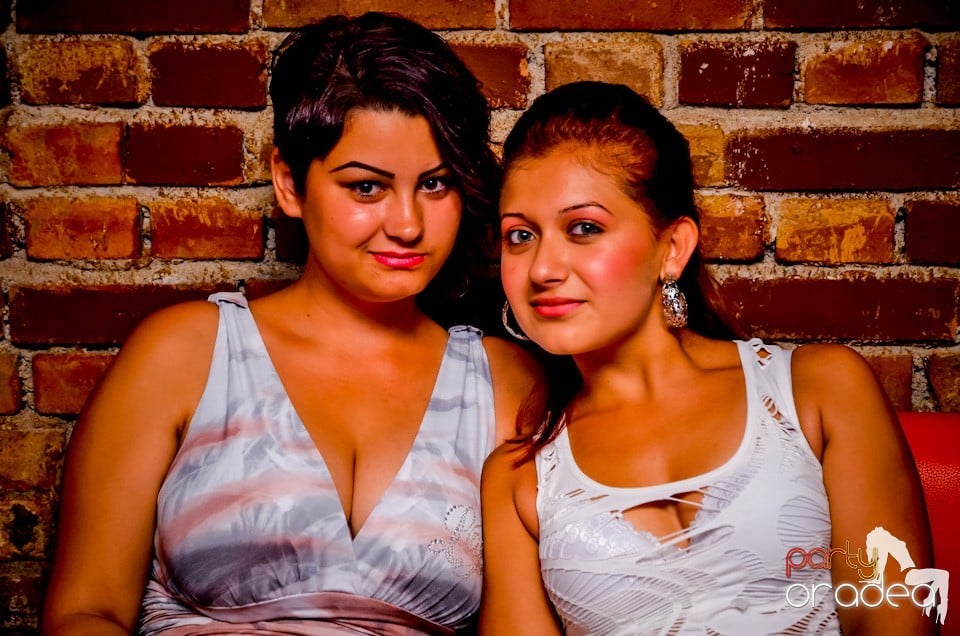 Lakodalmas-mulatos party, 