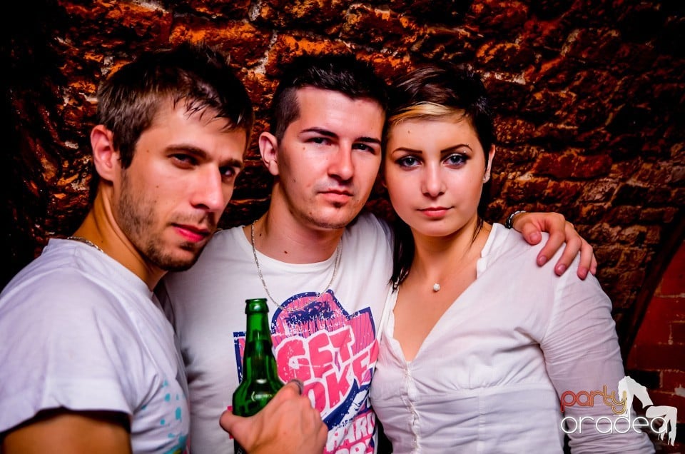 Lakodalmas-mulatos party, 