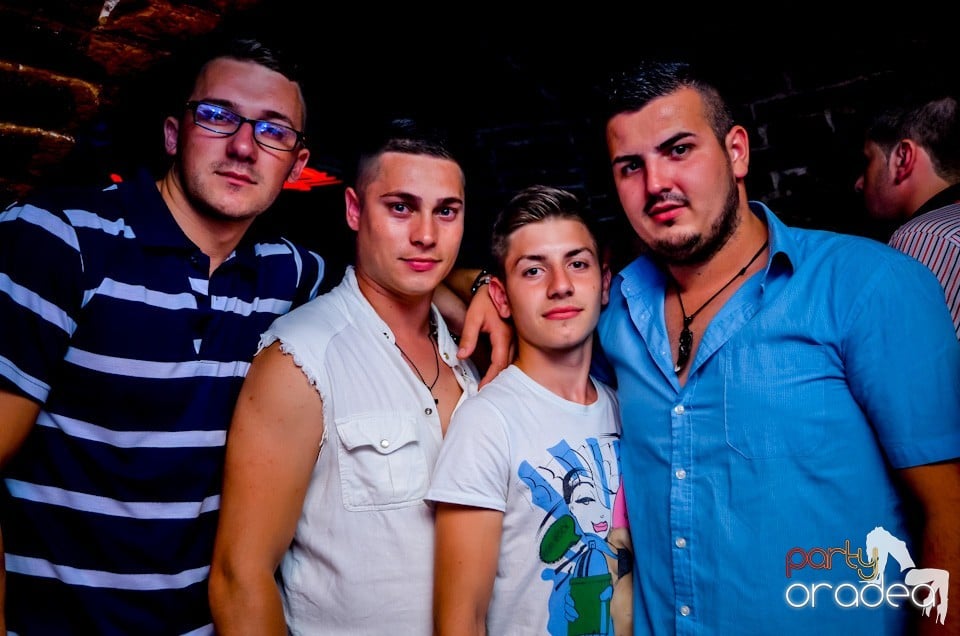 Lakodalmas-mulatos party, 