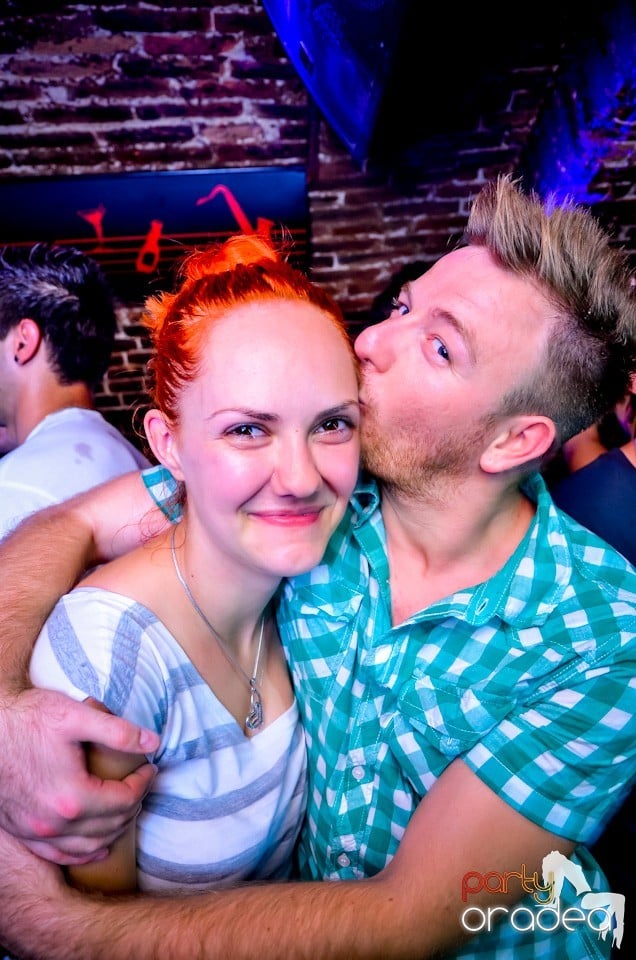 Lakodalmas-mulatos party, 