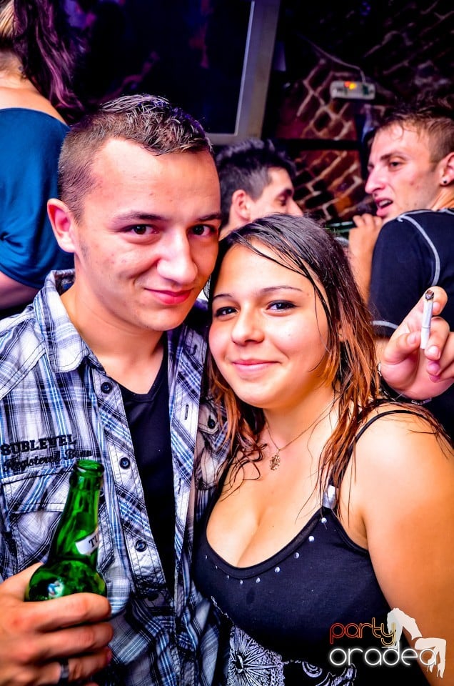 Lakodalmas-mulatos party, 