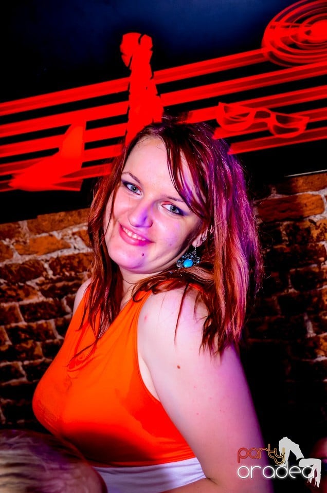 Lakodalmas-mulatos party, 